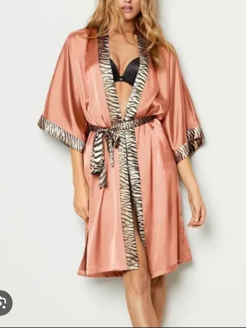 Victoria's Secret Peach Robe With Tiger Print Trim. Size S/XS